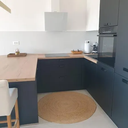 דירה Luxury With Pool, Jacuzzi And Sea View Split טרוגיר